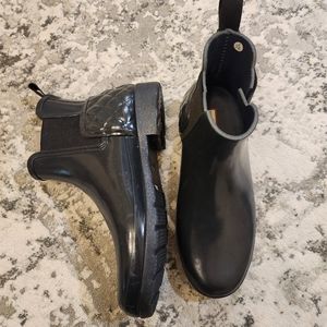 Women's Hunter Chelsea black ankle rain boots, (like New)